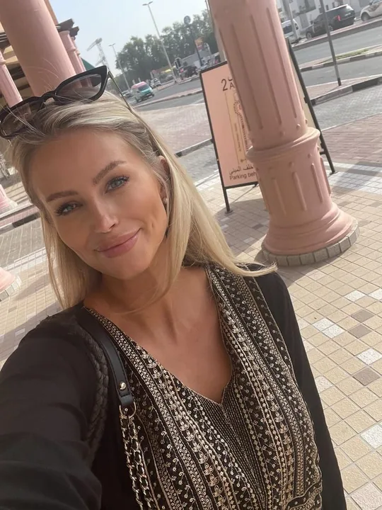 Kamila, 38